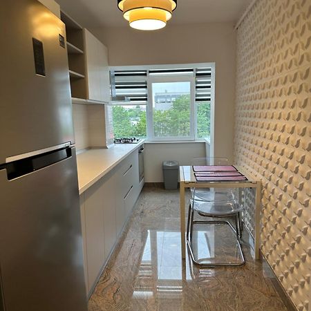 Page3 Apartament Targoviste Buitenkant foto