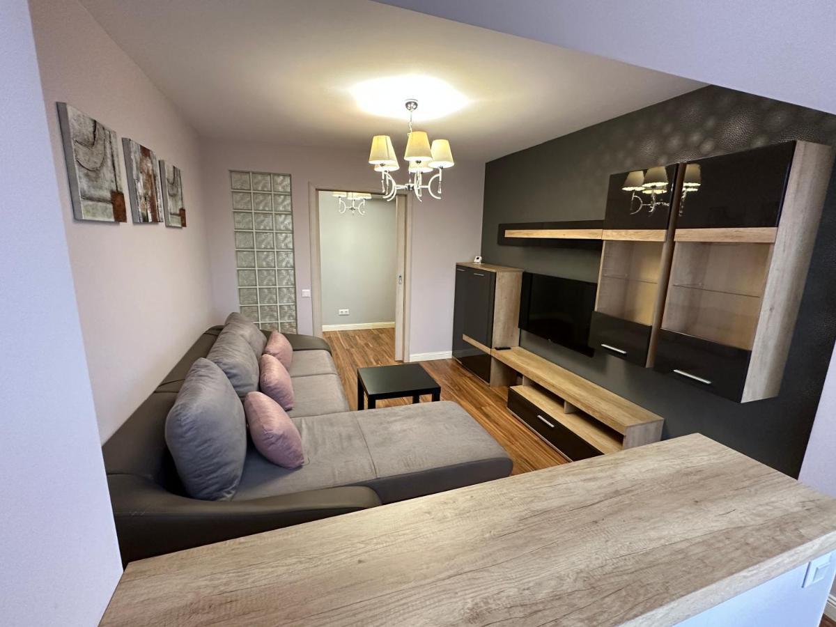 Page3 Apartament Targoviste Buitenkant foto
