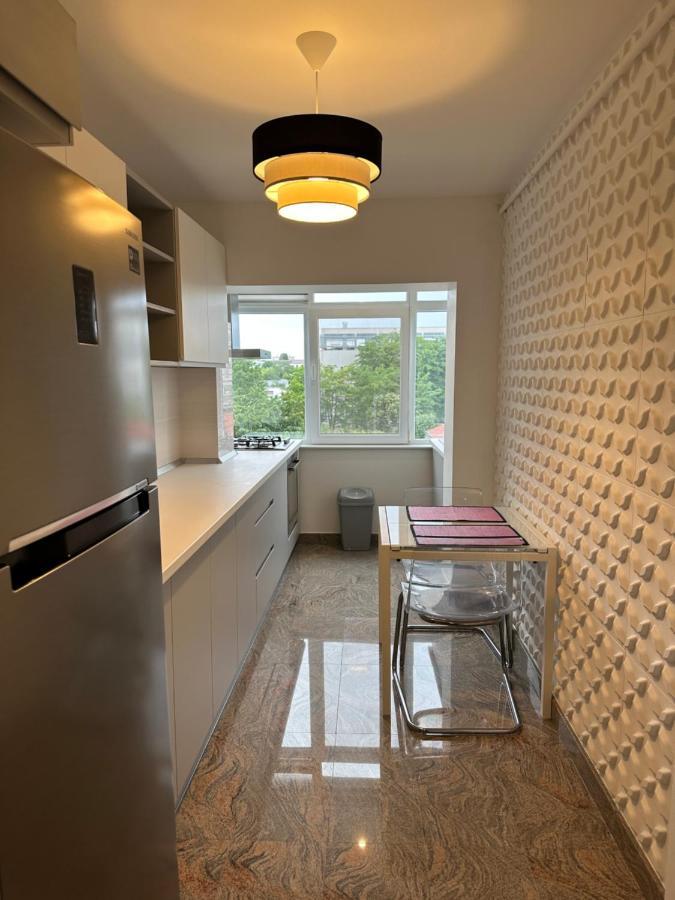 Page3 Apartament Targoviste Buitenkant foto